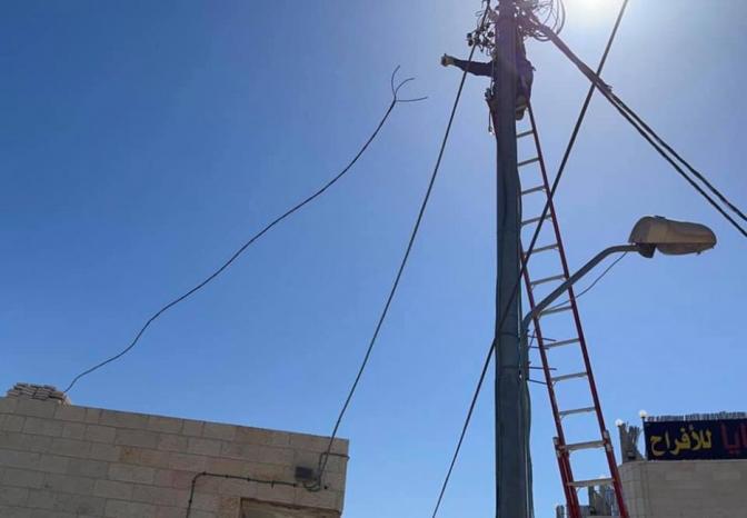 العمري: كهرباء القدس ستواصل حملاتها للحد من ظاهرة سرقة التيار الكهربائي
